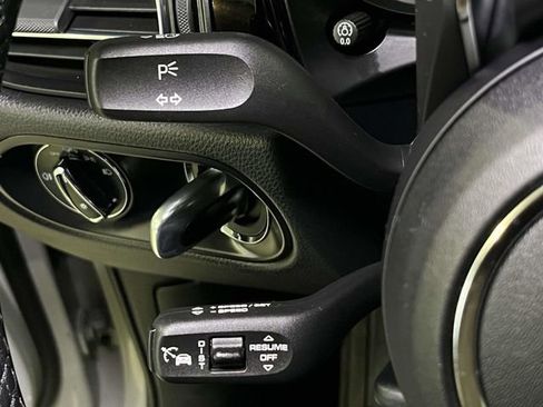 Certified 2023 Porsche Macan S AWD/4WD image 43