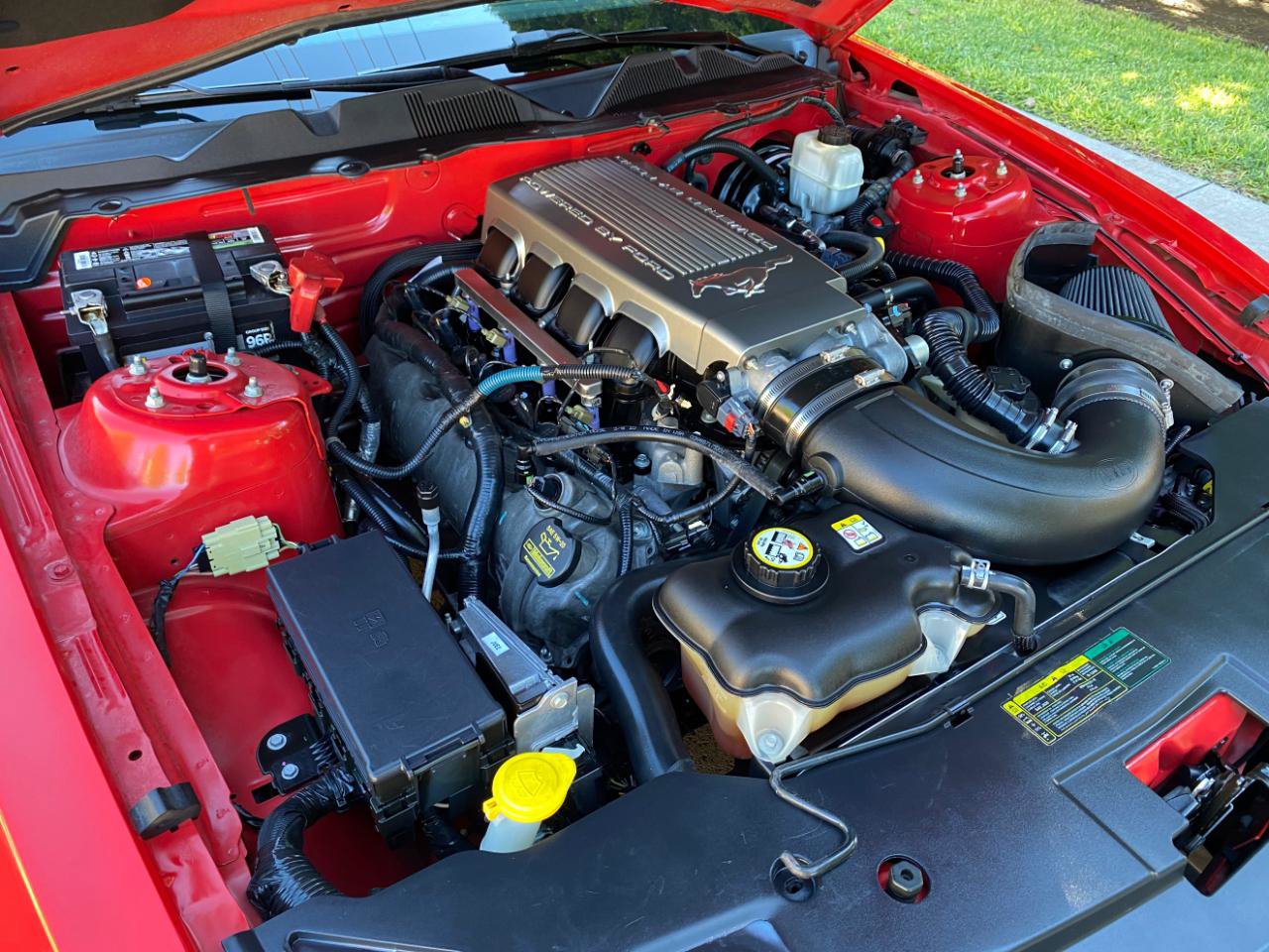 Used 2010 Ford Mustang GT RWD image 14