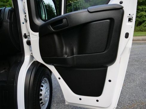 Used 2024 RAM ProMaster 2500 FWD image 30
