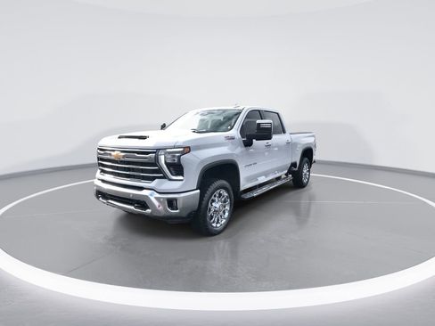 Used 2024 Chevrolet Silverado 2500 LTZ w/ LTZ Convenience Package AWD/4WD image 4
