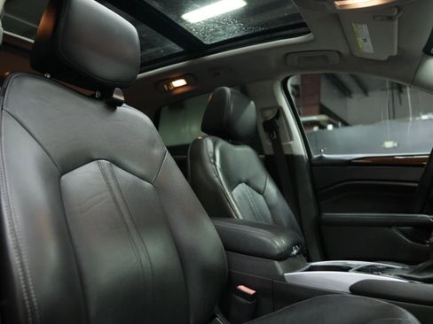 Used 2014 Cadillac SRX Luxury w/ Driver Awareness Package FWD image 23