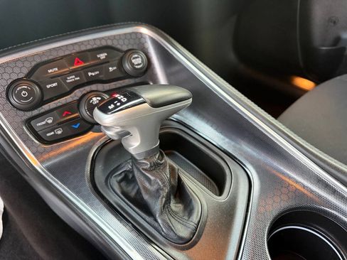 Used 2018 Dodge Challenger R/T Scat Pack RWD image 28