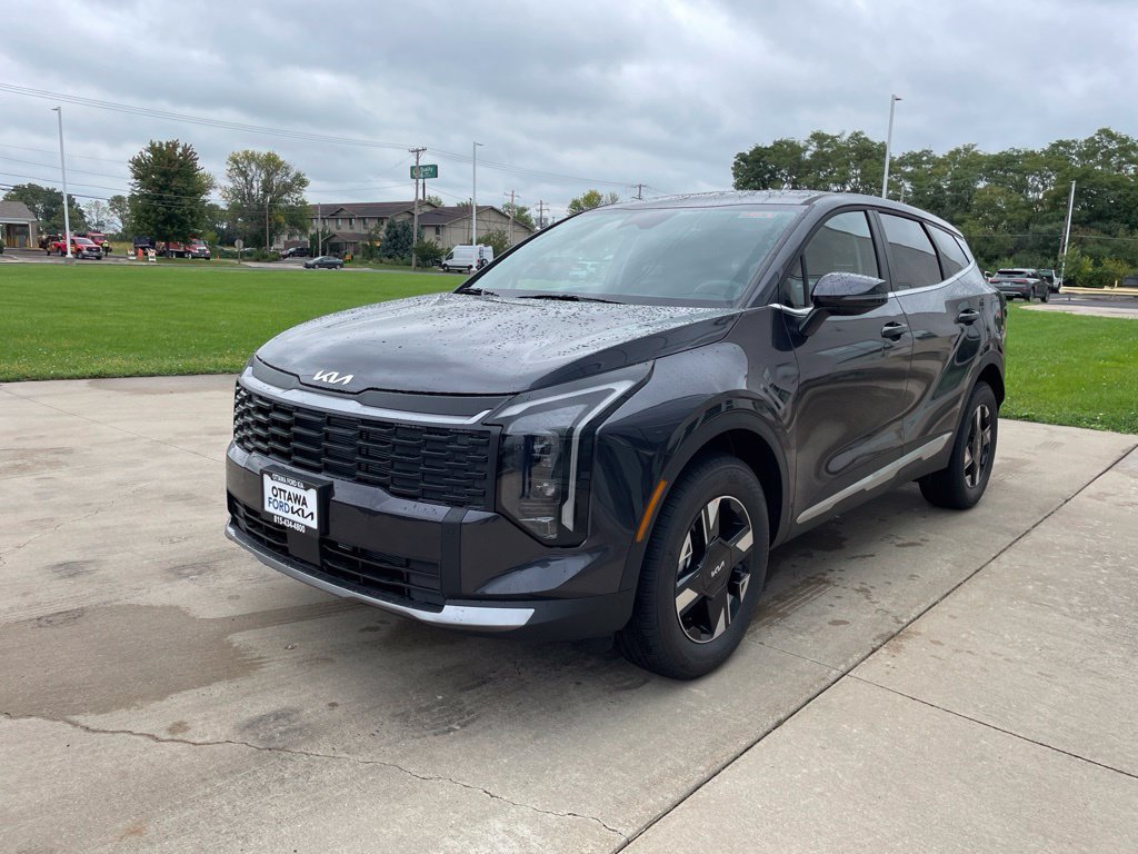 New 2027 Kia Sportage LX AWD/4WD image 2