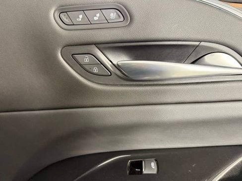 Used 2023 Cadillac Escalade ESV Premium Luxury image 36