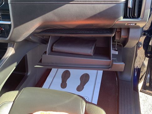 Used 2025 Nissan Pathfinder SL image 30