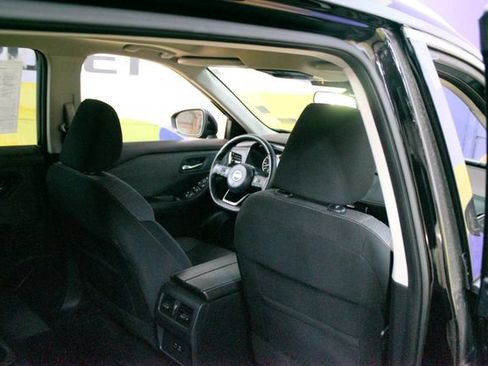 Used 2021 Nissan Rogue SV FWD image 10