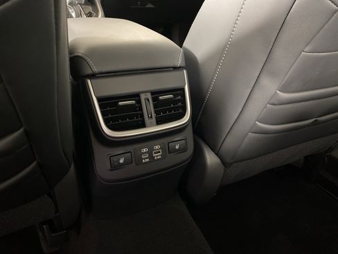 Certified 2025 Subaru Legacy Limited image 18