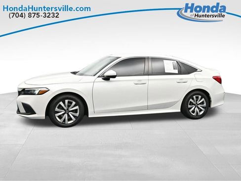 Used 2023 Honda Civic LX image 5
