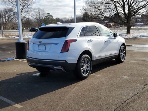 Certified 2023 Cadillac XT5 Premium Luxury image 3