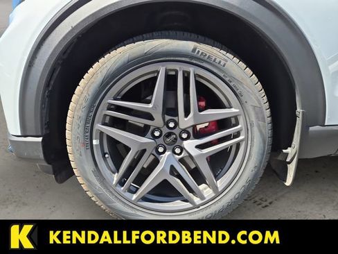 Used 2026 Ford Explorer ST w/ Sun And Sound Package AWD/4WD image 9