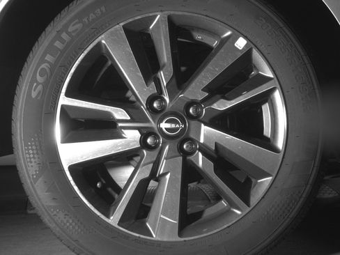 Used 2025 Nissan Versa SV FWD image 15