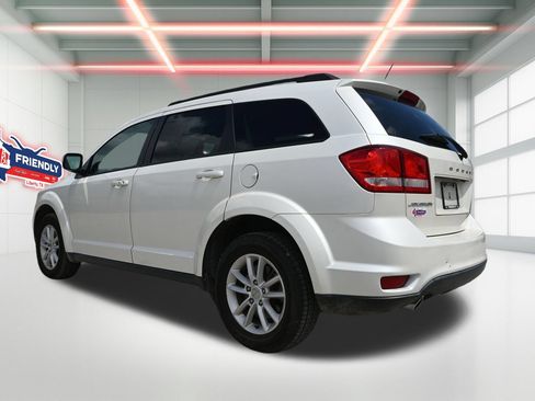 Used 2015 Dodge Journey SXT w/ Flexible Seating Group FWD image 2