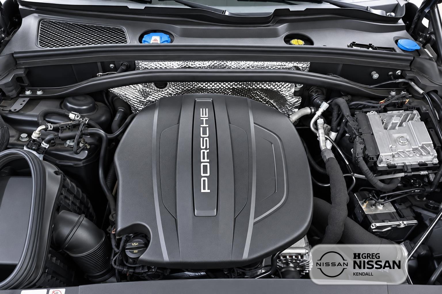 Used 2020 Porsche Macan AWD/4WD image 13
