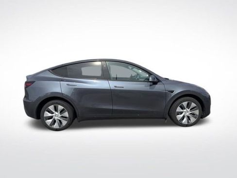 Used 2023 Tesla Model Y Long Range image 4