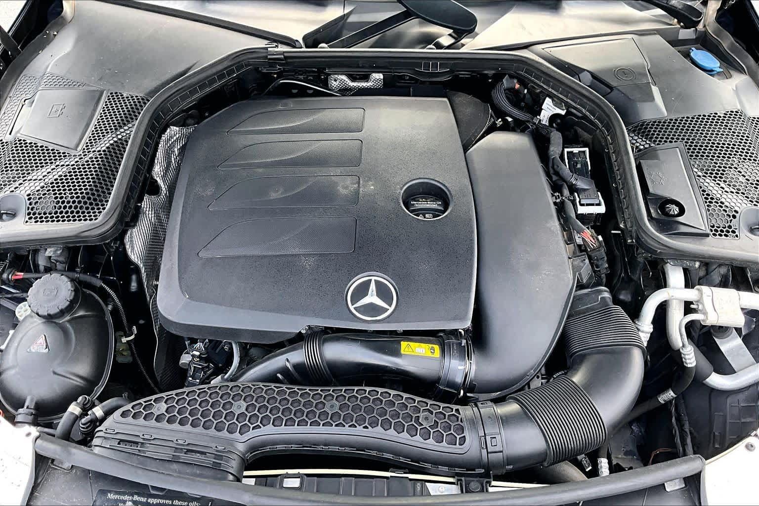 Used 2019 Mercedes-Benz C 300 4MATIC Sedan image 33