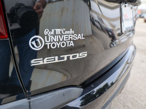 Used 2024 Kia Seltos X-Line image 11