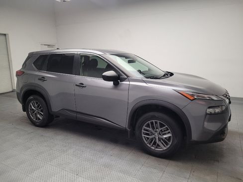 Used 2021 Nissan Rogue S FWD image 11