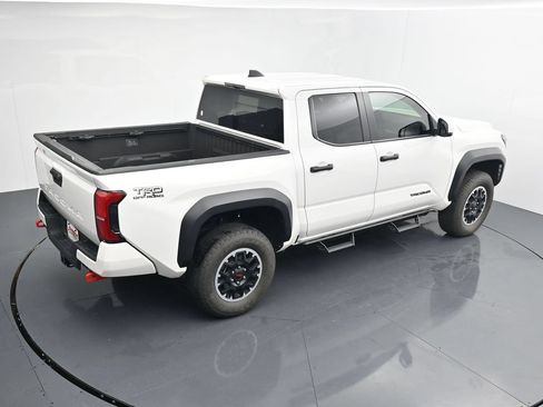 Used 2024 Toyota Tacoma TRD Off-Road AWD/4WD image 30