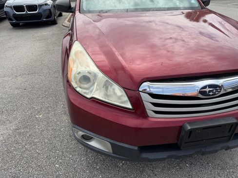 Used 2011 Subaru Outback 2.5i AWD/4WD image 12
