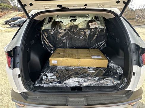 New 2025 Hyundai Tucson SEL image 18