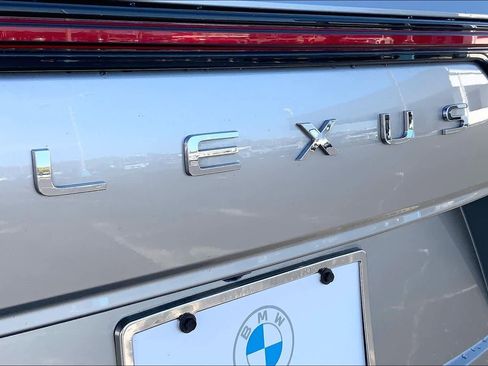 Used 2024 Lexus LX 600 4WD w/ Luxury Package image 30