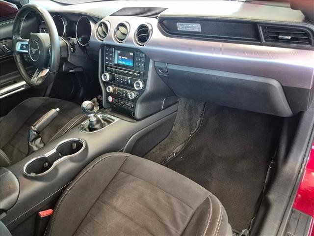 Used 2016 Ford Mustang Coupe RWD image 17
