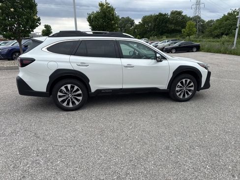 Certified 2025 Subaru Outback Touring AWD/4WD image 11