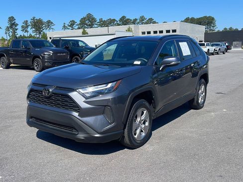 Used 2025 Toyota RAV4 XLE FWD image 3