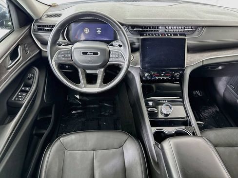 Used 2021 Jeep Grand Cherokee L Limited AWD/4WD image 4
