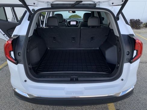 Used 2022 GMC Terrain SLT w/ Infotainment Package II image 20