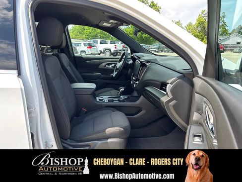 Used 2023 Chevrolet Traverse LT w/ LPO, Floor Liner Package AWD/4WD image 23