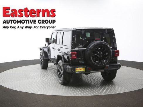 Used 2025 Jeep Wrangler Unlimited Sahara w/ Safety Group AWD/4WD image 65