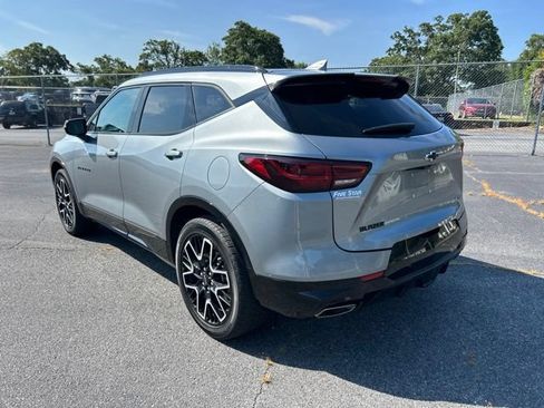 Used 2024 Chevrolet Blazer RS w/ Driver Confidence II Package FWD image 3