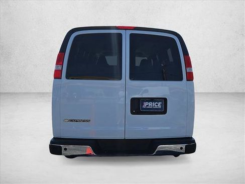 Used 2025 Chevrolet Express 2500 LT w/ LT Preferred Equipment Group RWD image 15