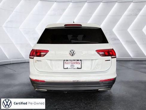 Certified 2021 Volkswagen Tiguan SE w/ Panoramic Sunroof Package image 4