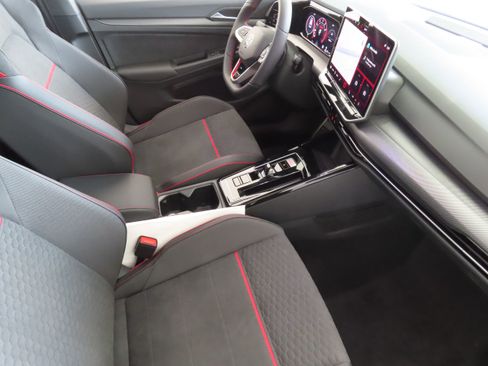 New 2026 Volkswagen GTI SE FWD image 25