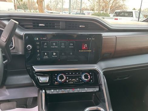 Used 2024 GMC Sierra 2500 Denali Ultimate image 22