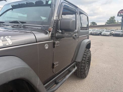 Used 2014 Jeep Wrangler Sport AWD/4WD image 16