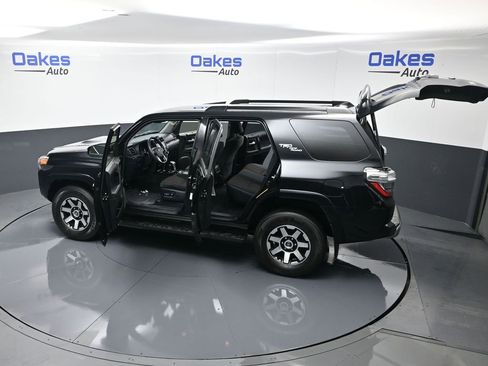 Used 2024 Toyota 4Runner TRD Off-Road image 60