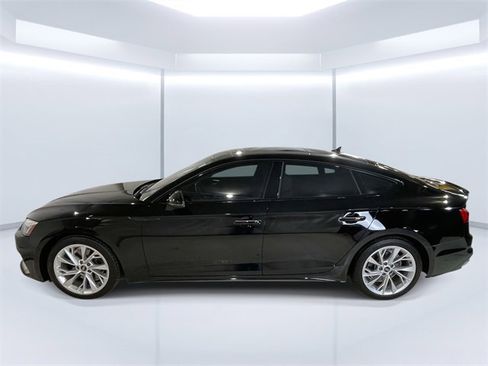 Used 2022 Audi A5 2.0T Premium Plus image 2