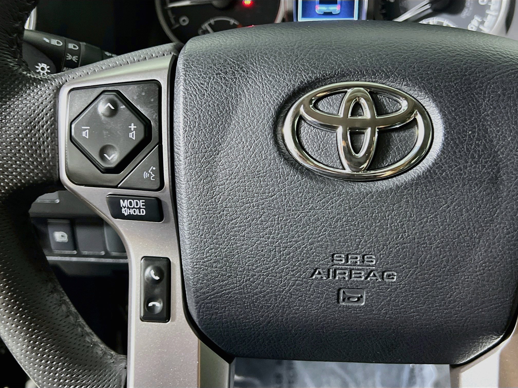 Used 2023 Toyota Tacoma SR5 w/ Technology Package RWD image 19