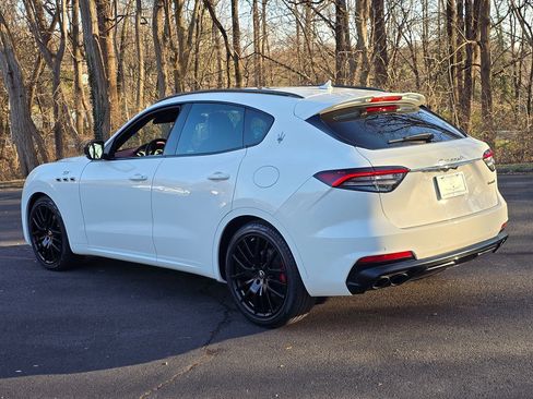 Used 2022 Maserati Levante GT image 4