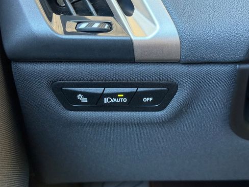 Used 2023 BMW iX xDrive50 w/ Sport Package AWD/4WD image 38