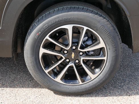 New 2026 Chevrolet TrailBlazer LT w/ Convenience Package AWD/4WD image 3