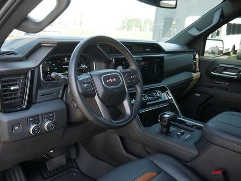Used 2024 GMC Sierra 1500 AT4 w/ AT4 Premium Package AWD/4WD image 15