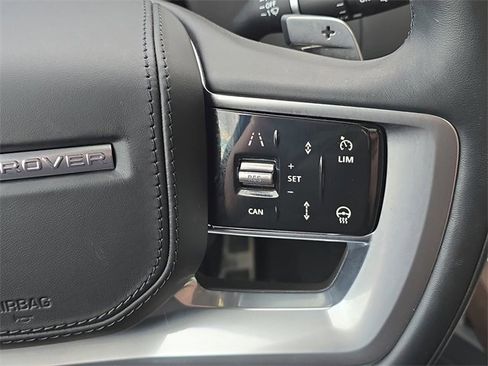 Used 2025 Land Rover Range Rover Long Wheelbase SE image 19