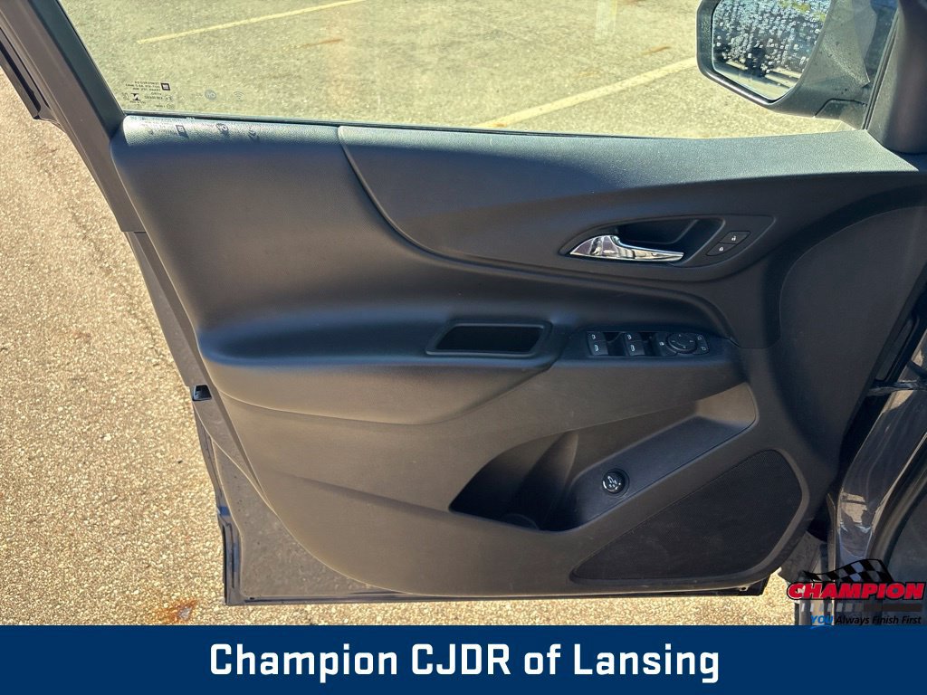 Used 2018 Chevrolet Equinox LT FWD image 10
