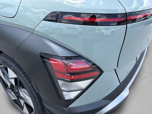 New 2026 Hyundai Kona Limited FWD image 9