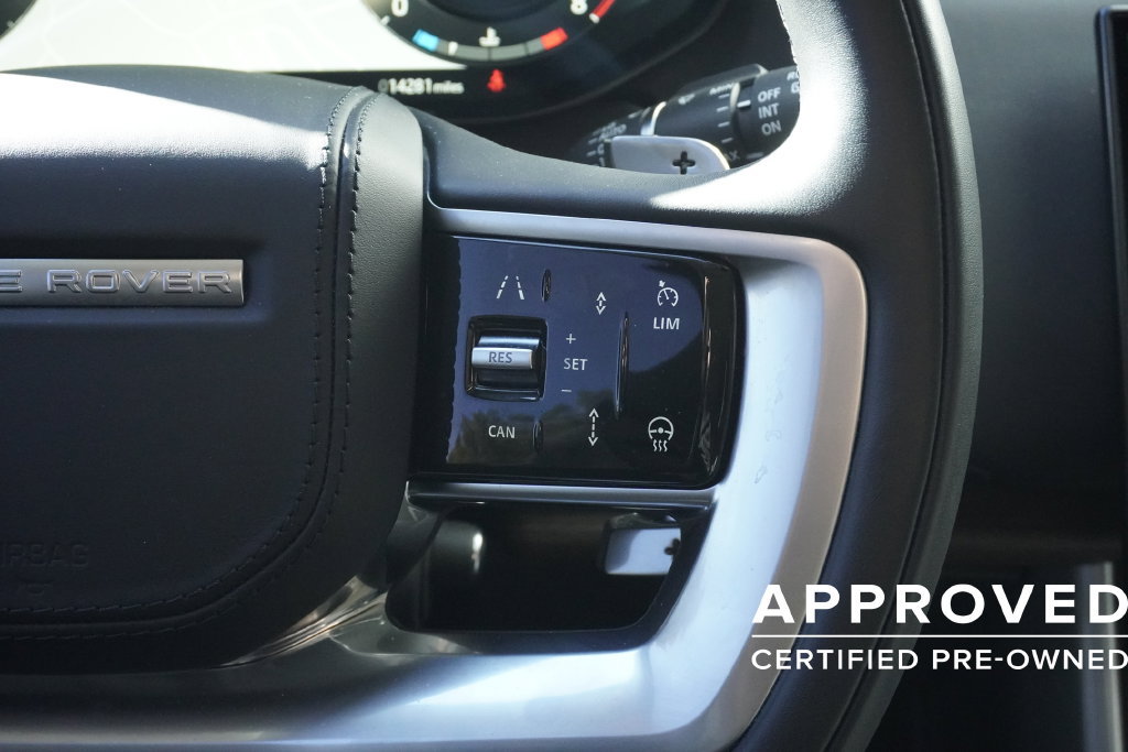 Used 2026 Land Rover Range Rover SE AWD/4WD image 13