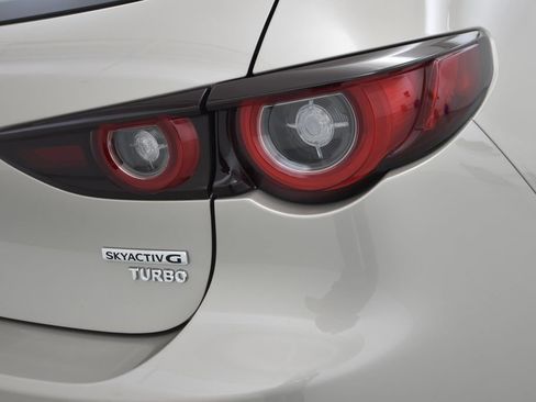 New 2026 MAZDA MAZDA3 Hatchback w/Premium Plus Pkg AWD/4WD image 37